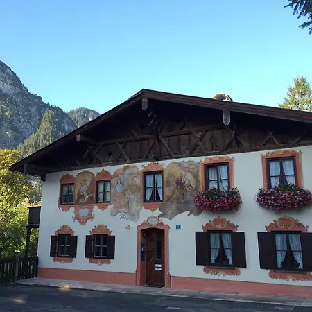 Im Lueftlmalereck, Mussldomahaus Apartment *